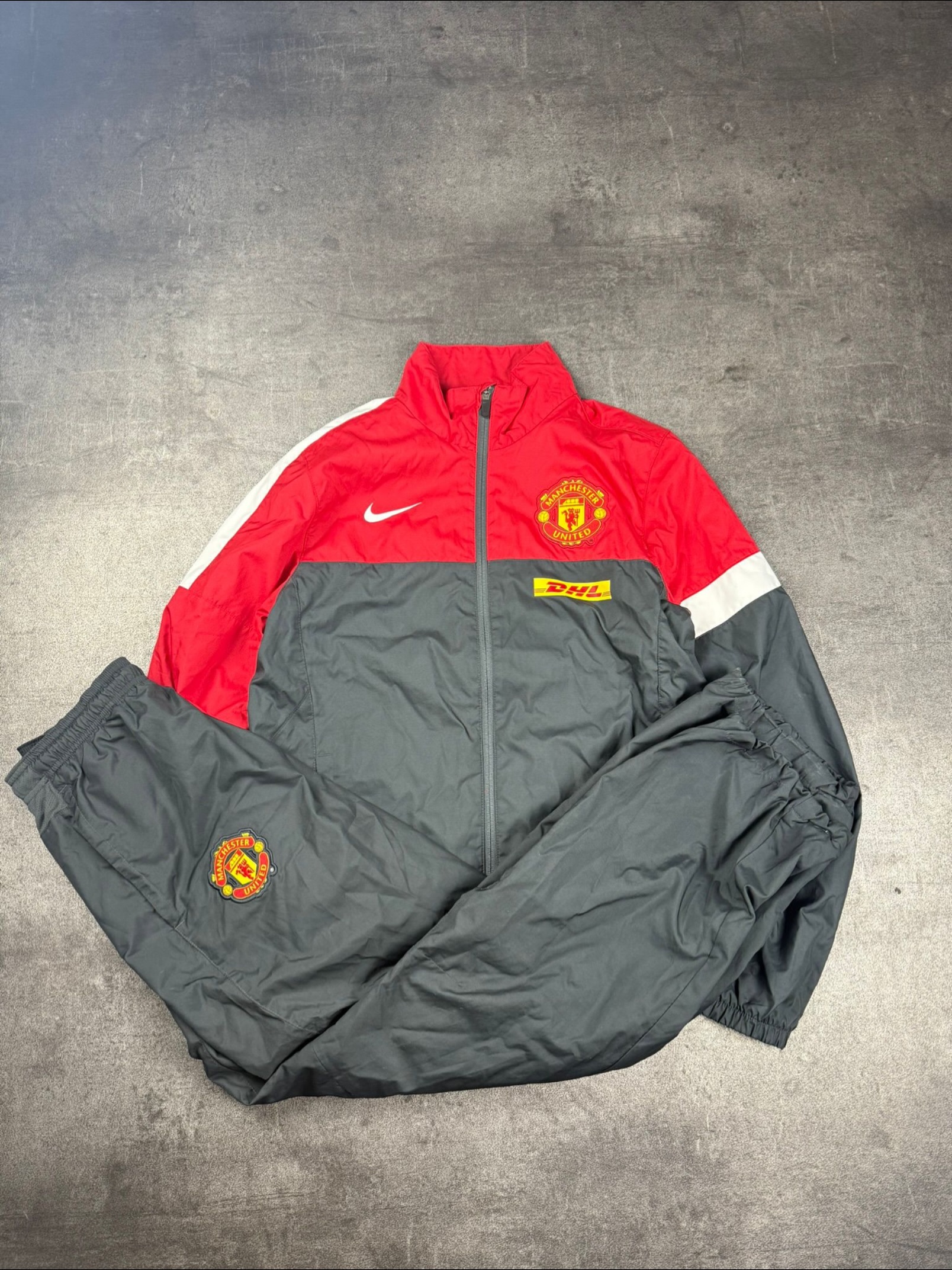 Manchester United x DHL Vintage Trikot